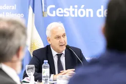 Ecuador declaró persona no grata al embajador argentino en Quito por fuga de la exministra