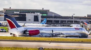 La industria de la aviación podría enfrentar a una "burbuja" tras compras récord