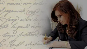 Cristina Kirchner podría recuperar la carta de San Martín y el prontuario de Yrigoyen
