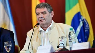 "Una vergüenza internacional": repudiaron a Alfredo Olmedo en el Parlasur por limitar el acceso al recinto