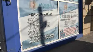 Más de 30 escuelas denunciaron haber contratado servicios de la clínica trucha "Argentina Salud"