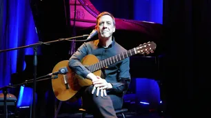"Un mundo guardado": Marcos Montes lleva a escena su íntimo homenaje a Yupanqui