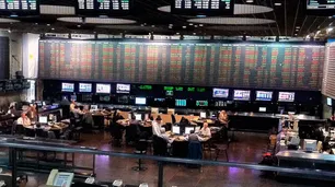 Wall Street en rojo: caen las acciones por la tensión arancelaria y el debate sobre la inteligencia artificial