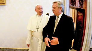 Alberto se llevó el apoyo de Francisco por la deuda
