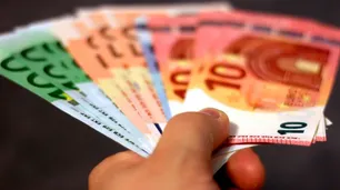Euro hoy y euro blue hoy, EN VIVO: el minuto a minuto de la cotización de este jueves 1 de enero de 2026