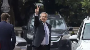 Un diputado de Cambiemos condenó el golpe en Bolivia y Alberto Fernández lo elogió