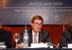Ofensivo trato del secretario de Julián Ercolini a policía genera escándalo