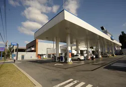 Una empresa ligada a Aníbal F. es proveedora de un municipio massista