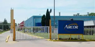 Arcor sufre un derrumbe millonario de sus ganancias por la caída del consumo