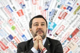 Los populistas de Italia convierten a Macron en su enemigo europeo