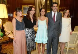 "Coqui" Capitanich fija el estilo "tradición y familia" en la Casa Rosada