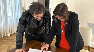 Mil caminos para una campaña electoral parecida al "Juego del Calamar"