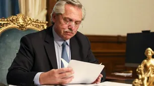 Piden a Alberto Fernández que presente un listado de los clientes que tuvo como abogado
