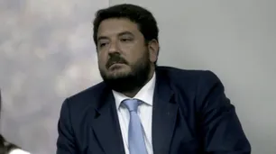 Juan Martín Mena: "La Corte se metió a embarrar la cancha con vidas en el medio"