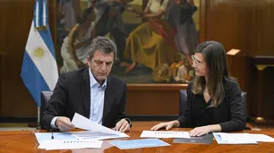 Jubilaciones, pensiones y asignaciones aumentan 15% y se pagará un bono de $7 mil