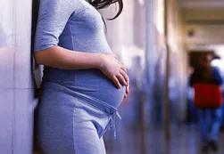 Jueza de Corrientes autorizó una adopción prenatal: la madre fue violada, pidió abortar y cambió de opinión