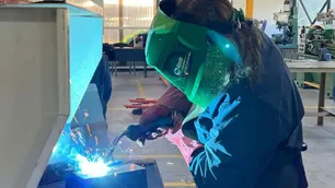 Mejora mensual en enero, pero caída interanual: La industria metalúrgica sigue en niveles mínimos