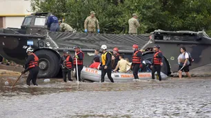 "El agua ha ido cediendo y tenemos 523 evacuados", informó el intendente de Bahía Blanca