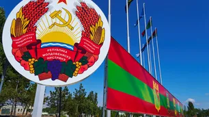 Cómo es y qué pasa en Transnistria, el único "país" que mantiene la hoz y el martillo en su bandera