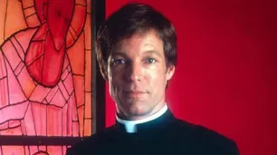 Murió Richard Chamberlain, el galán de "El pájaro canta hasta morir”