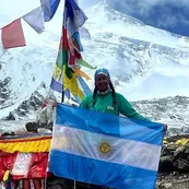 Una argentina hizo cumbre en el Himalaya y sobrevivió a 38 grados bajo cero