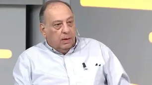 Roberto Cachanosky: “El Tesoro está usando plata de los contribuyentes para manejar el tipo de cambio que debería flotar libremente”