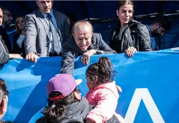 Menem lo hizo: a los 86 años, quiere renovar su banca de senador