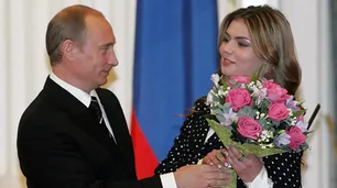 Alina Kabaeva, supuesta novia embarazada de Putin, recibió fuertes sanciones de EEUU por la guerra