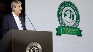 Puerto Quequén: La Bolsa de Cereales también rechazó la intención de Kicillof de "entrometerse en la cadena de granos"