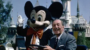 Quién fue Walt Disney, el hombre detrás del mayor parque temático del mundo