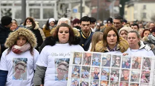 Condenaron a cuatro adolescentes franceses por "acosar" a un compañero que se suicidó