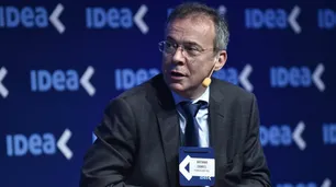 Para Daniel Artana, el BCRA usa "una gomera" para apuntarle al dólar