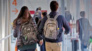 Con caída del consumo y menos viajes, las vacaciones de invierno registraron 10,9% menos turistas que el año pasado