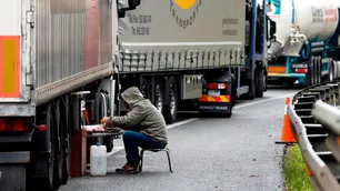 Por el Brexit, les confiscaron los sándwiches de jamón y queso a los camioneros