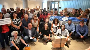 Legislatura de Córdoba: Opositores de JxC "ampliado" acompañaron iniciativa popular de jubilados que reclaman el 82% móvil