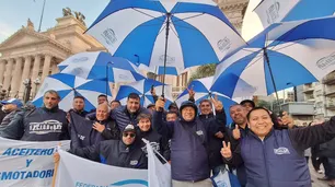 Trabajadores aceiteros paran por tiempo determinado en rechazo a la Ley Bases
