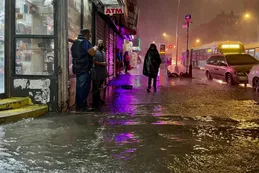 Las lluvias del huracán Ida inundaron Nueva York y ya dejaron nueve muertos