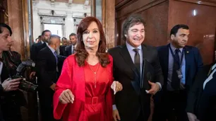 Cristina Kirchner cargó contra Javier Milei: "Aflojá un poco, vas a necesitar resto para cuando se te acabe la nafta del dólar planchado"
