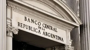 Prevén más intervención oficial sobre el dólar bolsa para que no impacte en precios