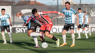 Racing de Córdoba no pudo contra el puntero Chacarita