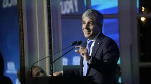 Luis Caputo vuelve a Washington, ahora acompañando al presidente Milei, y con agenda propia
