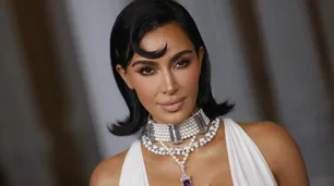 Comenzó el juicio por el robo a Kim Kardashian en París: una banda de "abuelos ladrones" y un asalto millonario