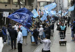 Paro de bancarios en todo el país: no atienden de 13 a 15