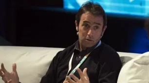 Marcos Galperin expuso ante alumnos del último año del secundario