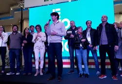 Lousteau salió a reconocer el tercer lugar en la Ciudad