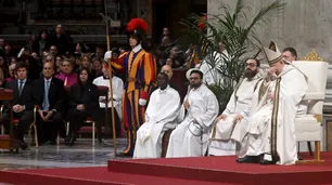 Francisco canonizó en la Basílica de San Pedro a Mama Antula, la primera santa argentina