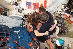 Nueva tendencia de la NASA: elegir astronautas maduros que puedan manejar la técnica y las emociones conjuntas