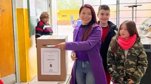 La intendenta electa en Córdoba que prometió quitar una estatua de Néstor Kirchner y reemplazarla por una de Favaloro