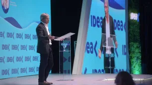 Sin cepo a la vista, fotos y aplausos: repercusiones del discurso de Caputo en el Coloquio de IDEA