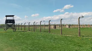 Crónica personal de un viaje a la memoria y al horror